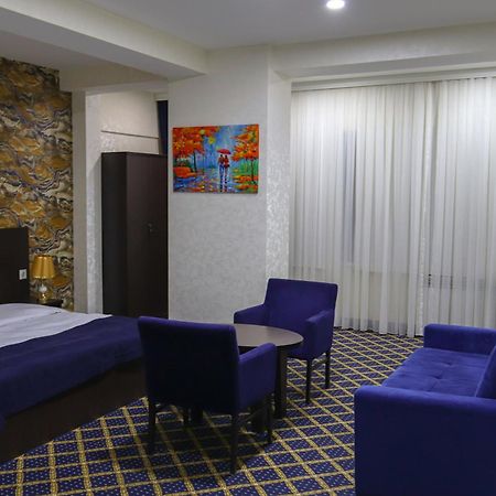 Kristal Inn Hotel Баку Экстерьер фото
