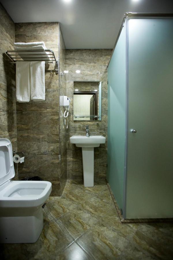 Kristal Inn Hotel Баку Экстерьер фото