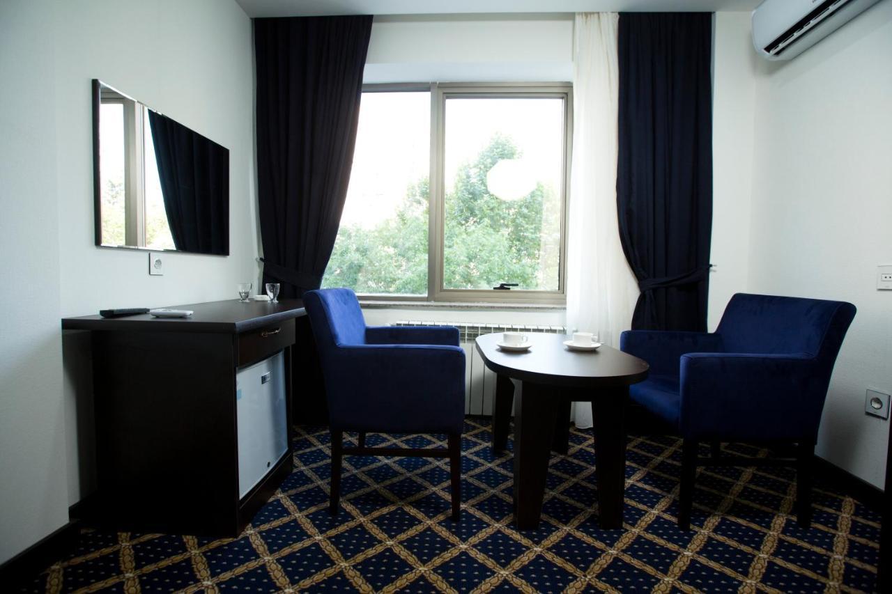 Kristal Inn Hotel Баку Экстерьер фото