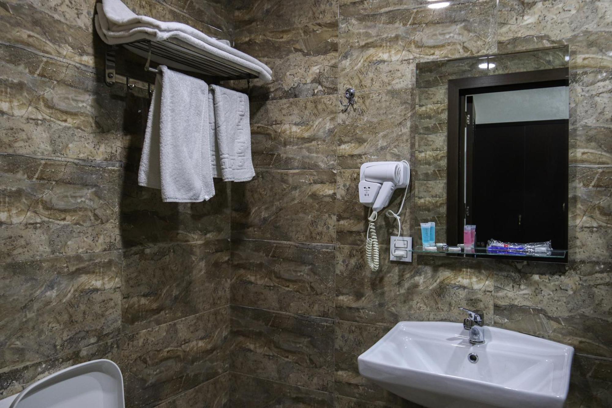 Kristal Inn Hotel Баку Экстерьер фото
